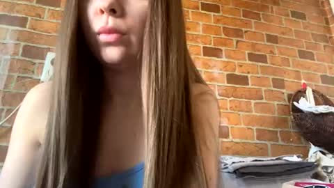 NicoleKathie online show from February 4, 2026, 11:27 am