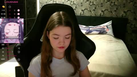 Snapshot of nicolemeew chatting on December 12, 2024, 7:15 pm NicoleMeew online show from December 12, 2024, 7:15 pm