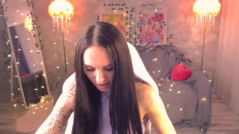 Snapshot of nicolemerz chatting on June 7, 2026, 3:49 pm Nicole online show from June 7, 2026, 3:49 pm