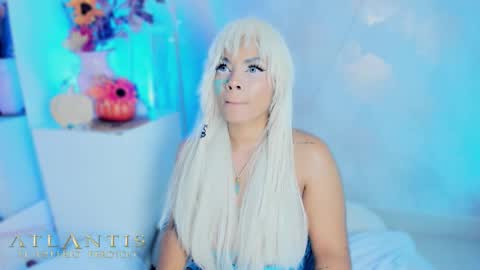 Snapshot of nicolemorelli2 chatting on October 26, 2025, 4:57 pm Andrea give it a thumbs up please its important  online show from October 26, 2025, 4:57 pm