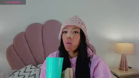 NICOLE online show from October 9, 2025, 12:14 pm