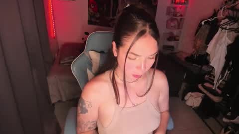 Snapshot of nicolepeachx chatting on October 13, 2025, 8:09 pm Nicol independent model online show from October 13, 2025, 8:09 pm