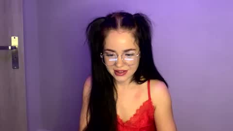 Snapshot of nicolepleasure chatting on March 26, 2026, 9:31 pm Nicole online show from March 26, 2026, 9:31 pm