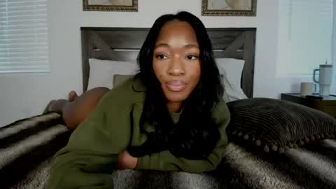 Nicole online show from August 5, 2026, 9:06 pm