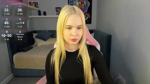 Snapshot of nicoletacooper chatting on January 14, 2026, 12:00 pm Nicoletta online show from January 14, 2026, 12:00 pm