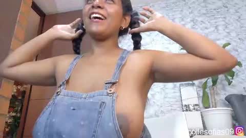 nicolle4 online show from July 24, 2026, 1:14 am