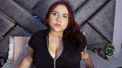 Snapshot of nicolle_frox chatting on July 21, 2026, 11:23 am Nicolle Frox online show from July 21, 2026, 11:23 am