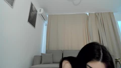 Snapshot of nicolledelight chatting on April 3, 2026, 5:05 am Nicolle online show from April 3, 2026, 5:05 am