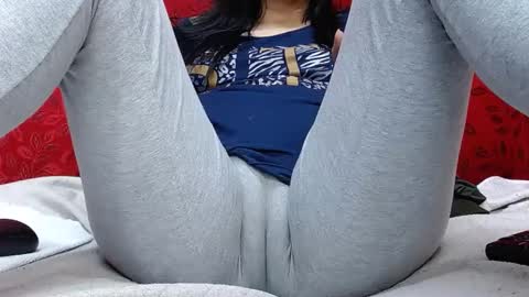 Snapshot of nicolleowens chatting on October 7, 2025, 10:18 pm NICOLLE online show from October 7, 2025, 10:18 pm