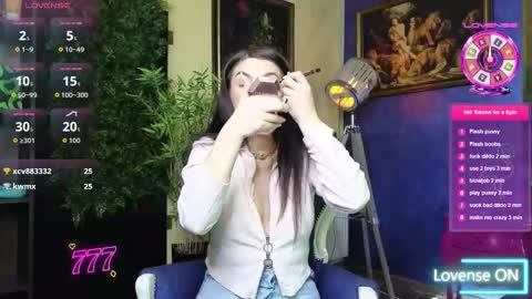 Nicolle online show from February 5, 2026, 7:57 am