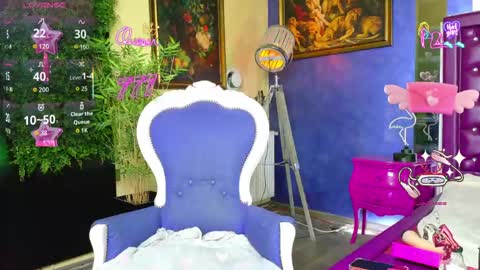 Nicolle online show from May 2, 2026, 1:27 pm