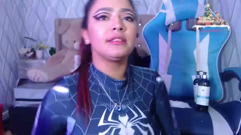 Nicolle Miley online show from December 22, 2024, 11:22 am