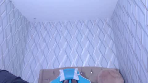 Nicolle Miley online show from January 8, 2025, 6:52 am