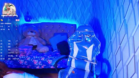 Nicolle Miley online show from November 18, 2025, 4:50 am