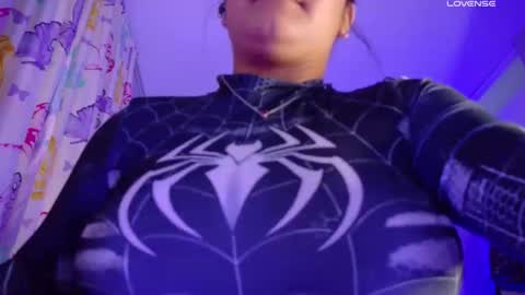 Nicolle Miley online show from April 28, 2026, 11:43 pm