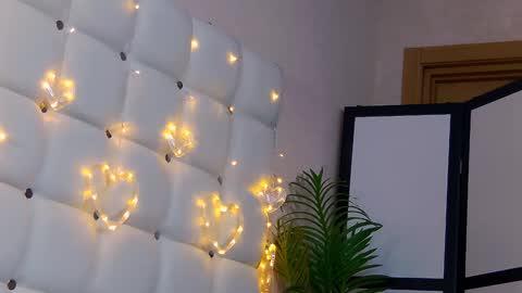 NicolRos online show from January 11, 2025, 1:32 pm
