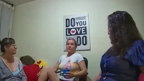 Snapshot of nicoltatiana_ chatting on September 23, 2025, 12:02 am nicoltatiana_ online show from September 23, 2025, 12:02 am