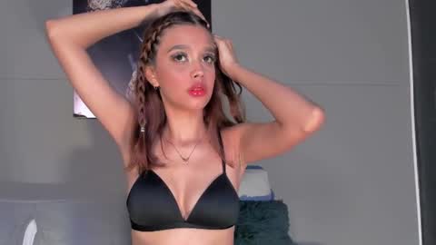 Nicol online show from July 3, 2026, 9:32 pm