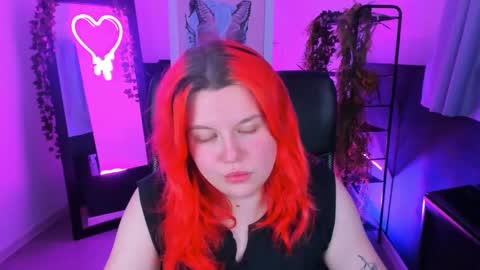 Snapshot of nielletablossom chatting on February 1, 2025, 5:49 am Nellie online show from February 1, 2025, 5:49 am