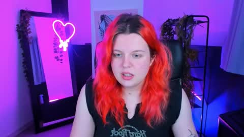 Snapshot of nielletablossom chatting on February 19, 2025, 5:16 am Nellie online show from February 19, 2025, 5:16 am
