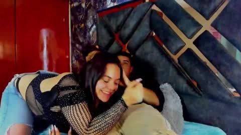 nieve_96 online show from February 12, 2025, 7:56 pm