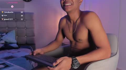 hotfox00 online show from September 14, 2025, 6:01 am