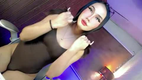 night_crystal1111 online show from April 27, 2026, 7:01 pm