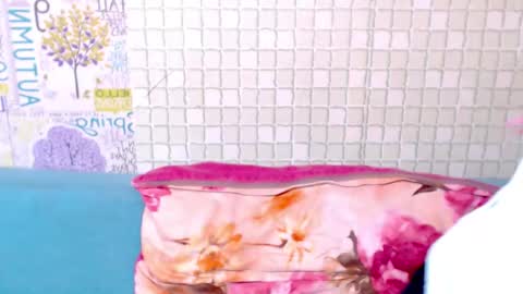 night_shine online show from January 4, 2025, 11:48 pm