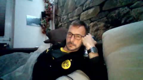 Snapshot of nighthawk28 chatting on October 28, 2025, 7:16 pm MikeVanDyck online show from October 28, 2025, 7:16 pm