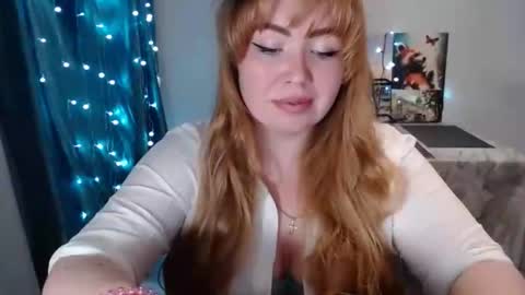 nightlaura online show from January 3, 2025, 4:37 pm