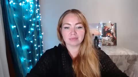 nightlaura online show from January 9, 2025, 5:44 am
