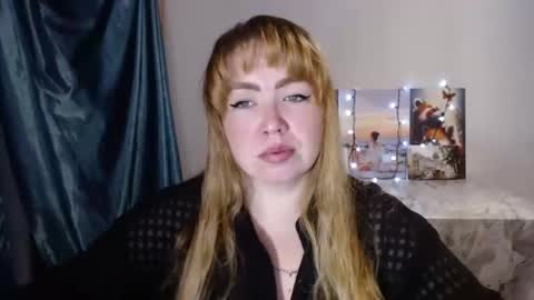 nightlaura online show from January 15, 2025, 11:40 pm