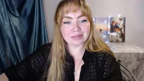 nightlaura online show from January 16, 2025, 2:41 am