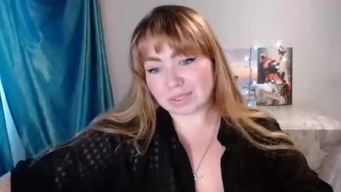 nightlaura online show from January 16, 2025, 5:42 am