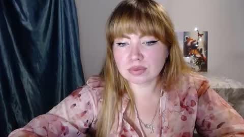 nightlaura online show from January 20, 2025, 3:39 pm