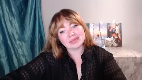 nightlaura online show from January 23, 2025, 2:39 pm