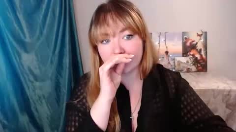 nightlaura online show from January 28, 2025, 6:05 am