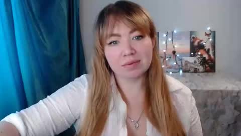 nightlaura online show from January 29, 2025, 7:25 am
