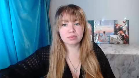nightlaura online show from February 6, 2025, 5:14 am