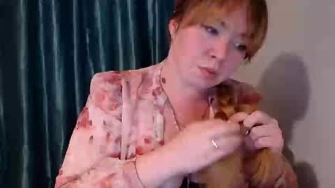 nightlaura online show from February 7, 2025, 6:13 pm