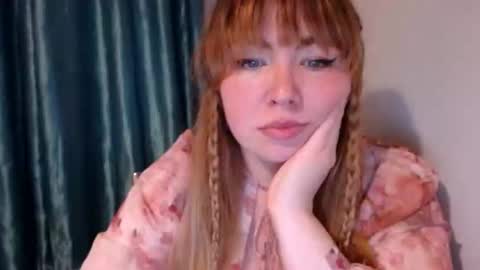 nightlaura online show from February 9, 2025, 5:22 pm