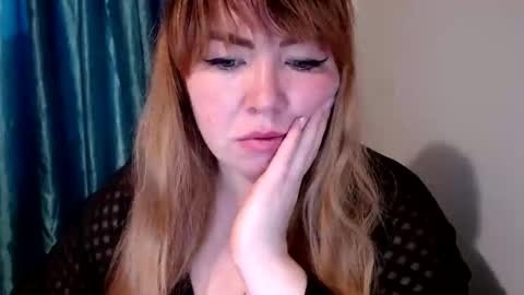 nightlaura online show from February 21, 2025, 3:34 am