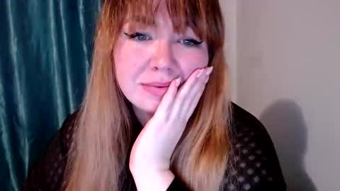 nightlaura online show from March 12, 2025, 8:20 pm