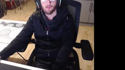 nightman7485569 online show from February 26, 2026, 4:33 am