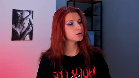 NightOpal online show from September 14, 2025, 2:27 pm