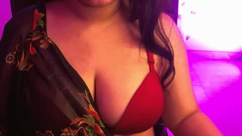 nightqueen107446 online show from November 22, 2025, 5:50 am