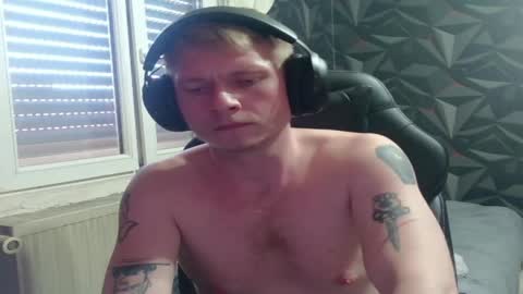 Snapshot of niglo620 chatting on May 29, 2026, 1:42 pm niglo620 online show from May 29, 2026, 1:42 pm