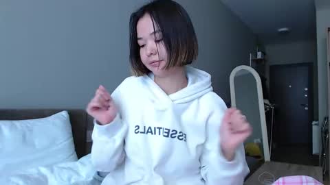 Niia online show from March 18, 2026, 7:11 am