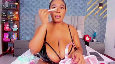 NiiaMoore online show from May 6, 2026, 7:52 pm