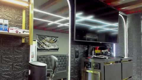 Niick online show from March 17, 2026, 2:38 am